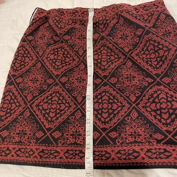 Search for Sanity mini skirt, perfect for Fall! - Picture 2 of 8